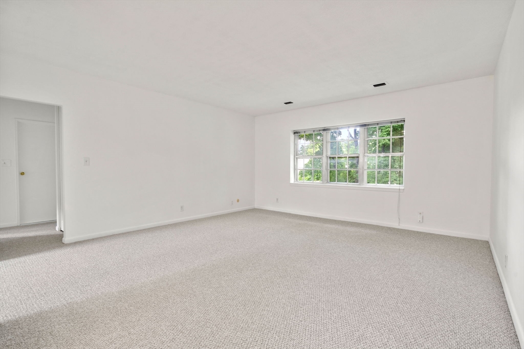 132 Lake Shore Road # 4