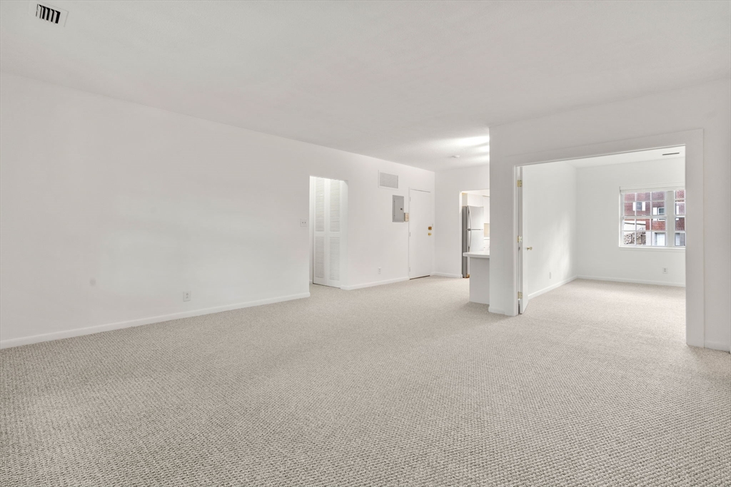 132 Lake Shore Road # 4