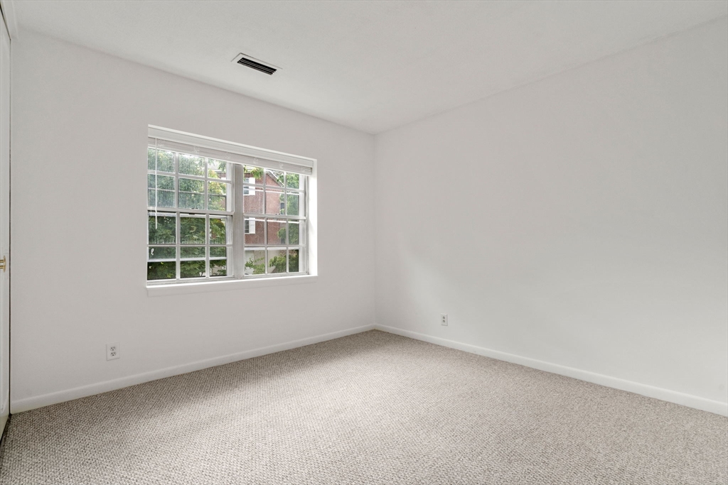 132 Lake Shore Road # 4