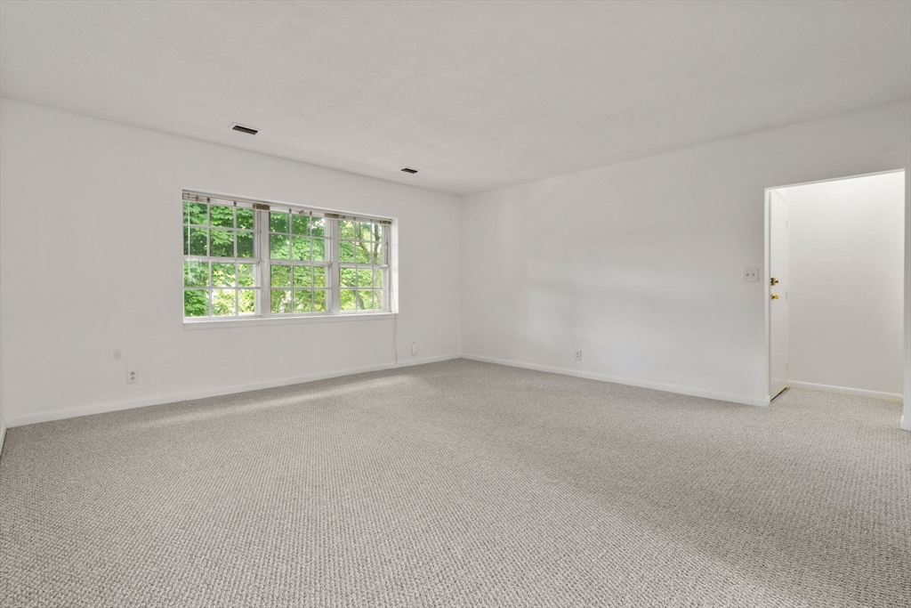 132 Lake Shore Road # 4