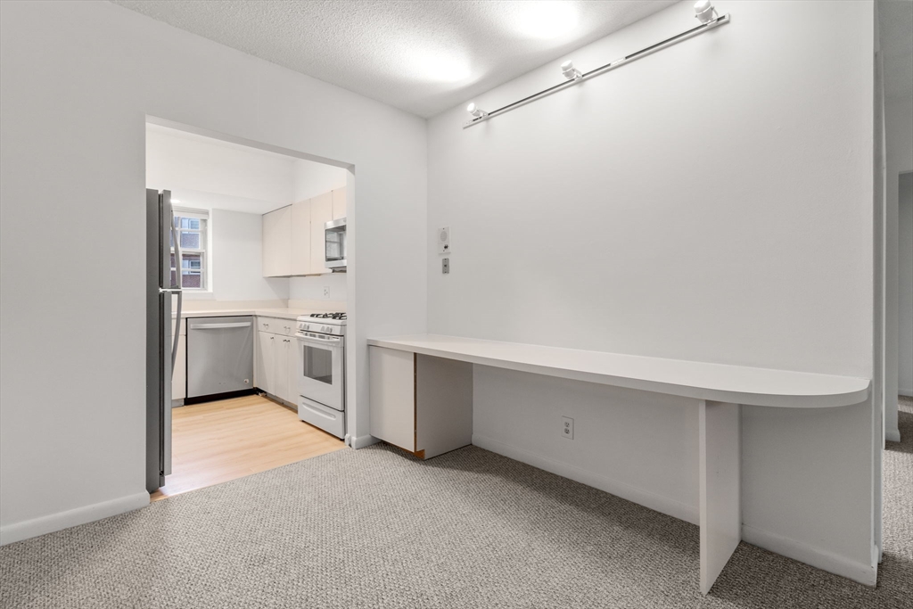 132 Lake Shore Road # 4