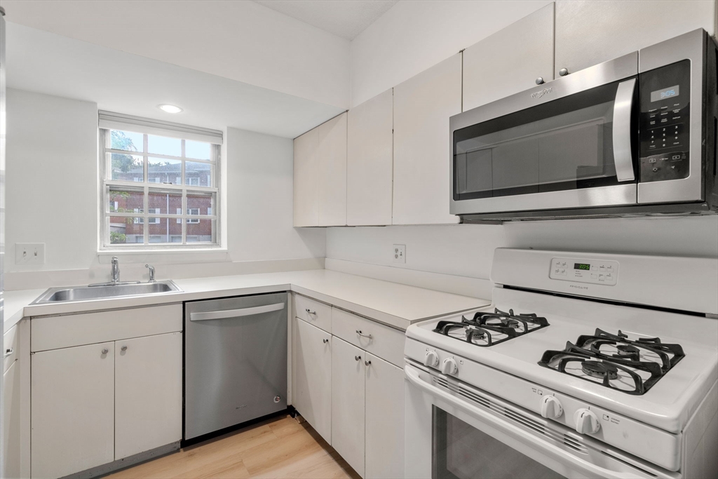 132 Lake Shore Road # 4