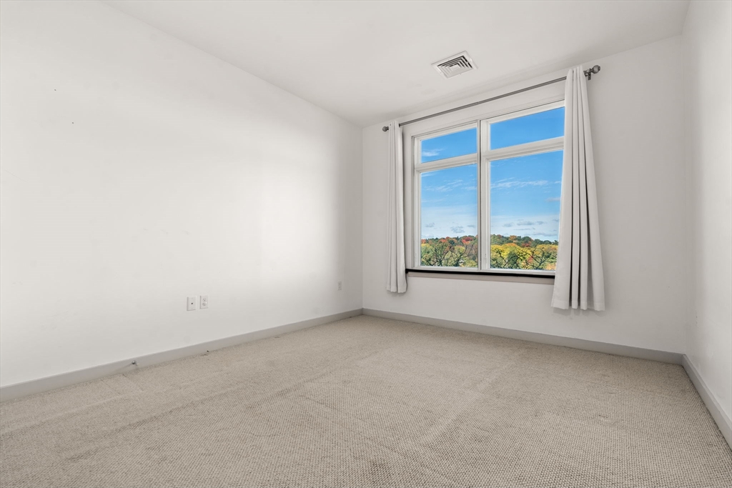 180 Telford Street # 417