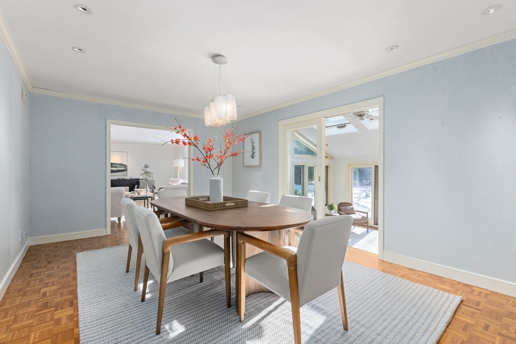 11 Trailside Rd