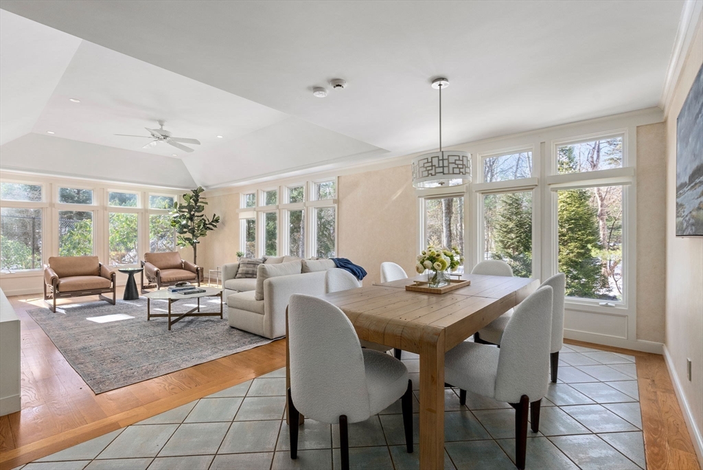 11 Trailside Rd