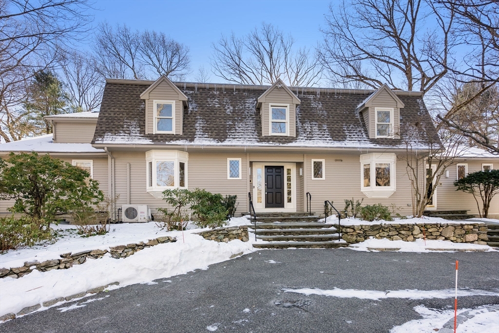 11 Trailside Rd