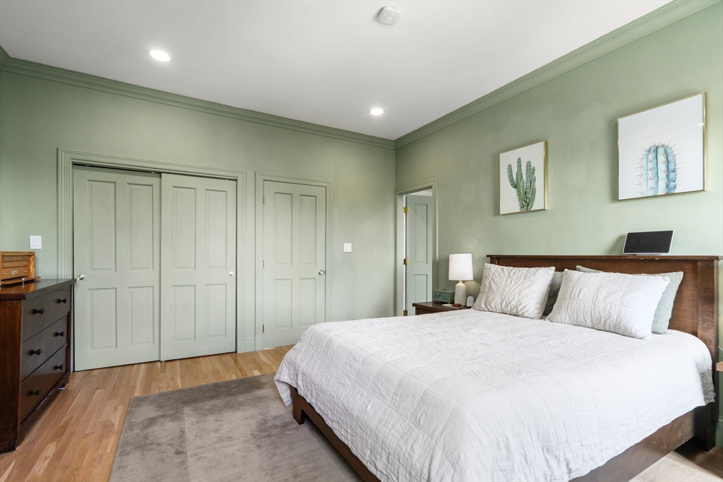 48 Mount Vernon Street # 3