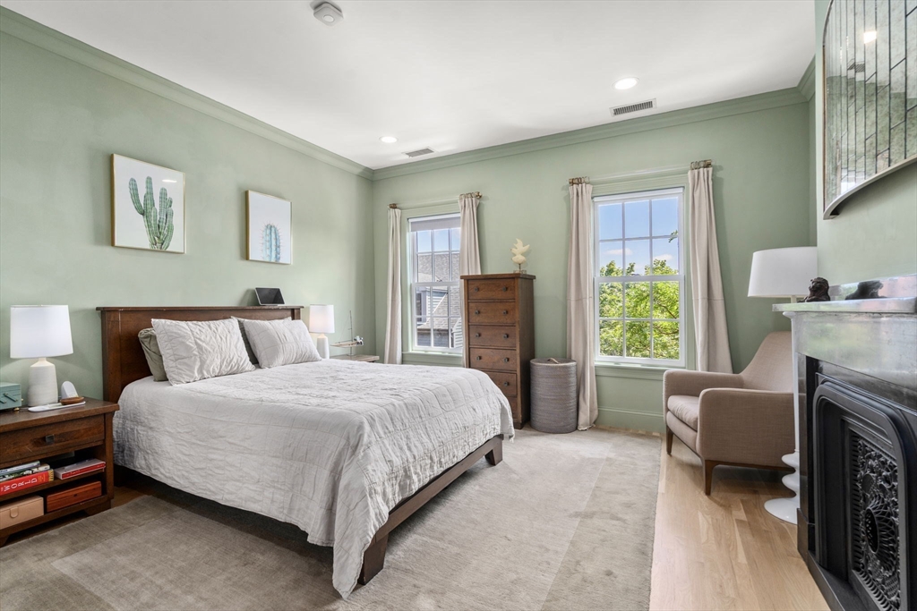 48 Mount Vernon Street # 3
