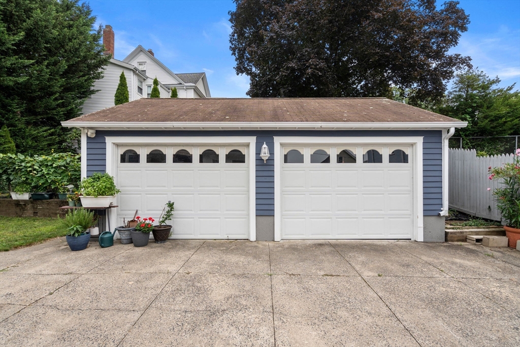 30 Snow Street