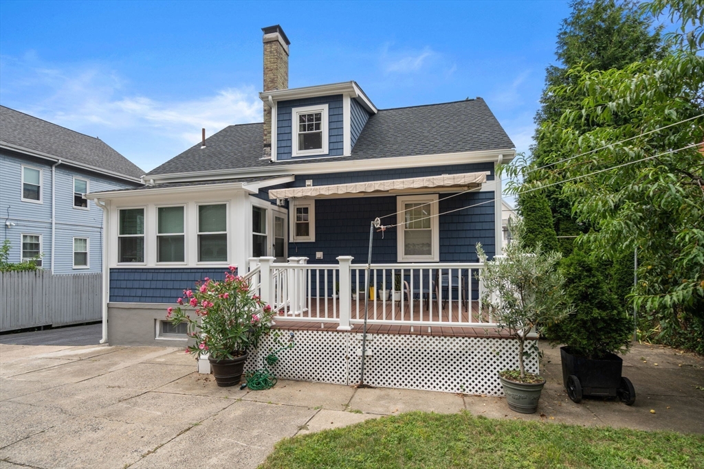 30 Snow Street