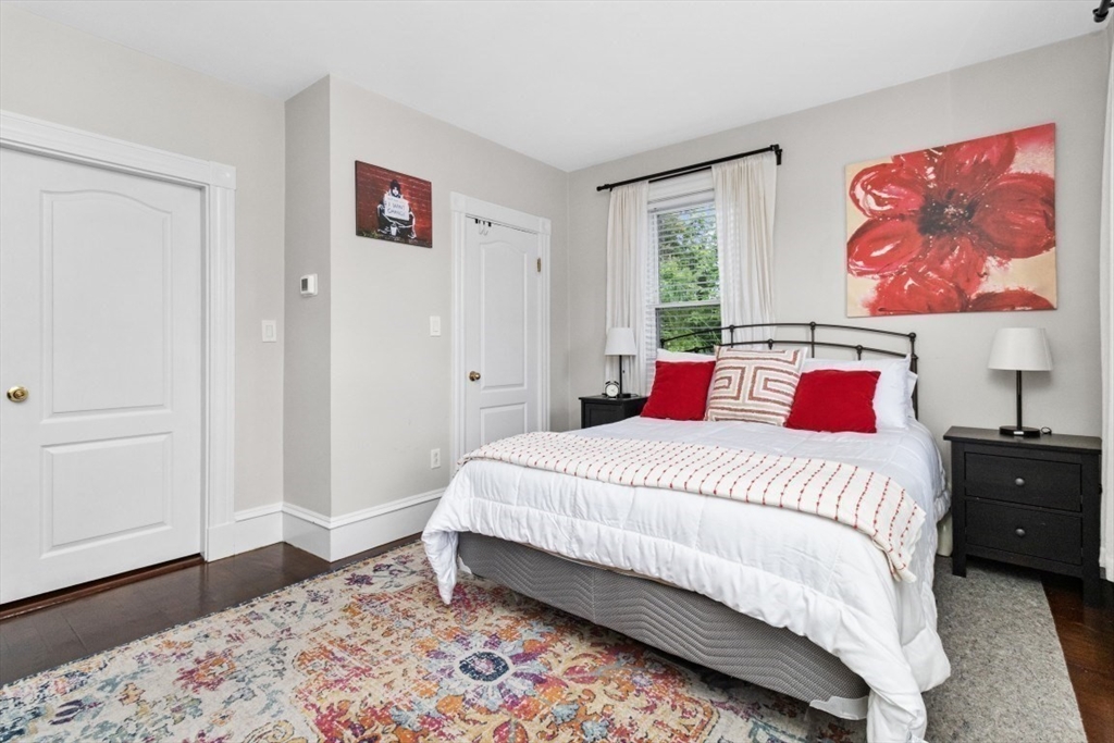 20-22 Cedar St # 3, Norwood Unit: 3