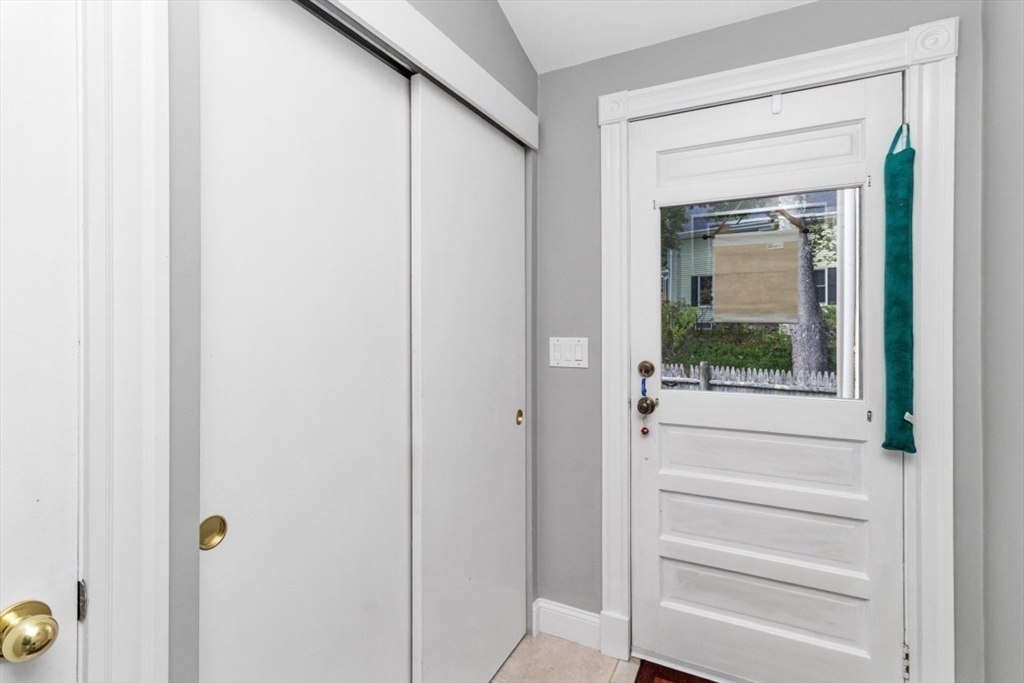 20-22 Cedar St # 3, Norwood Unit: 3