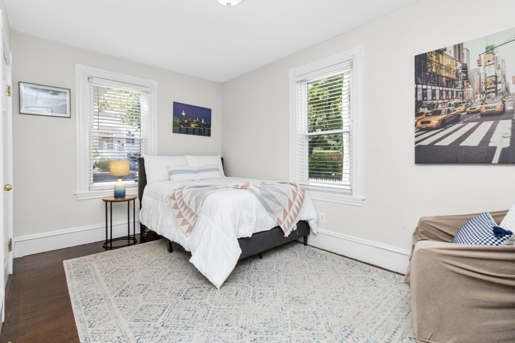 20-22 Cedar St # 3, Norwood Unit: 3