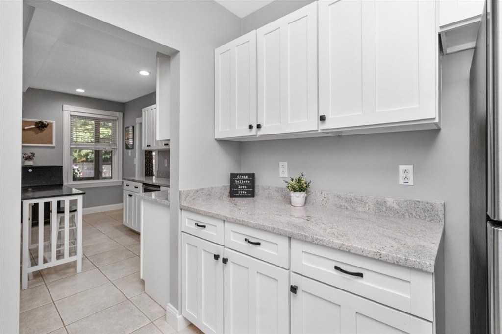 20-22 Cedar St # 3, Norwood Unit: 3