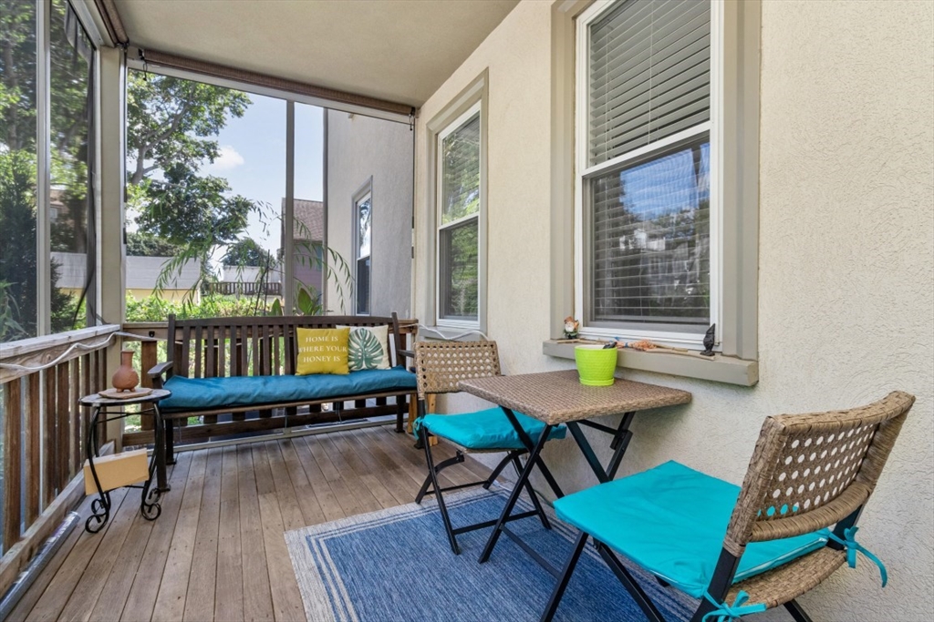 20-22 Cedar St # 3, Norwood Unit: 3