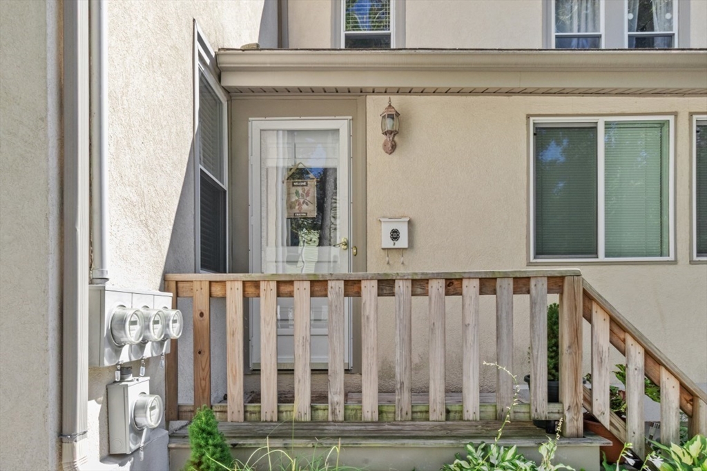 20-22 Cedar St # 3, Norwood Unit: 3