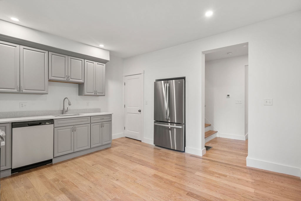 6 Clinton Street # 6