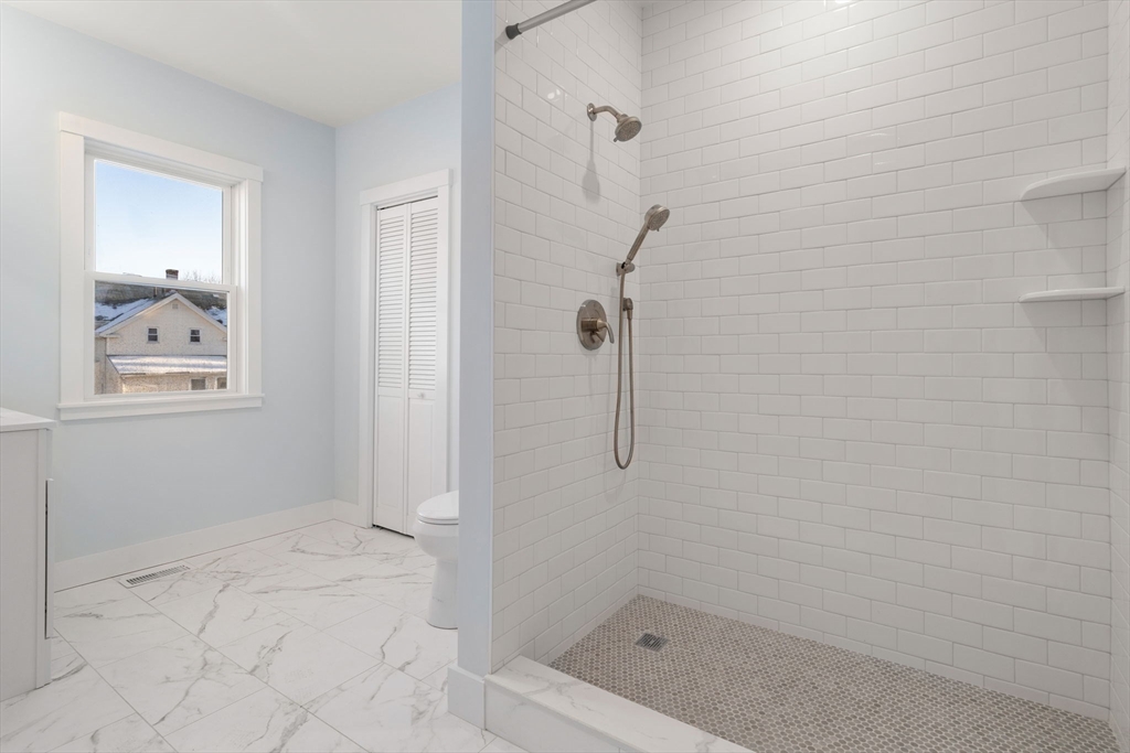 6 Clinton Street # 6