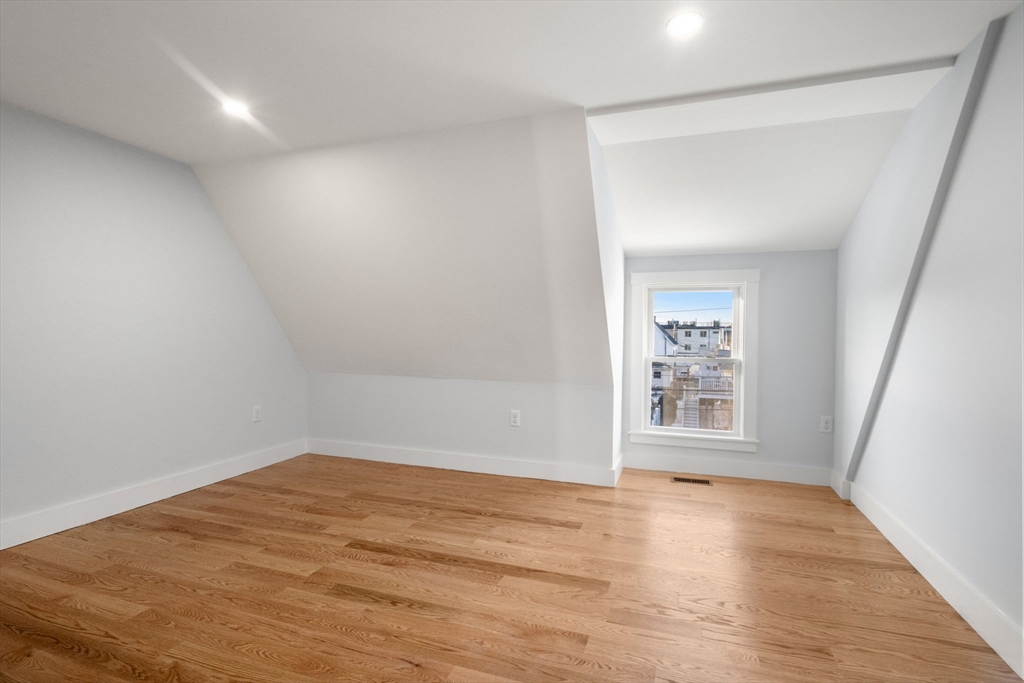 6 Clinton Street # 6