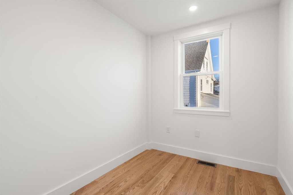 6 Clinton Street # 6