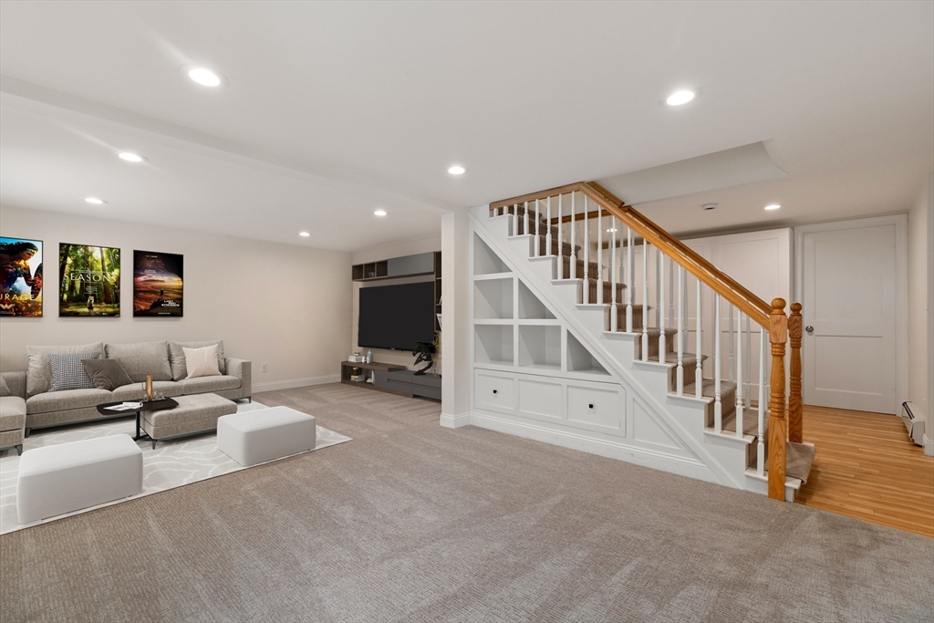 14 Pinewood Ave