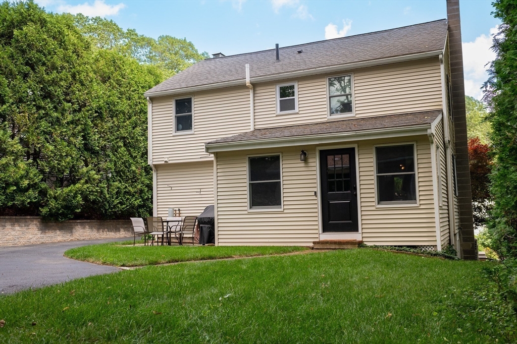 14 Pinewood Ave