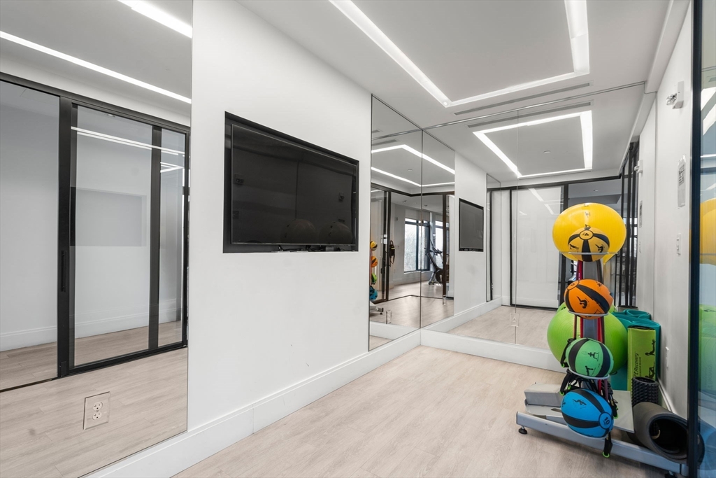 191 Washington Street # 518