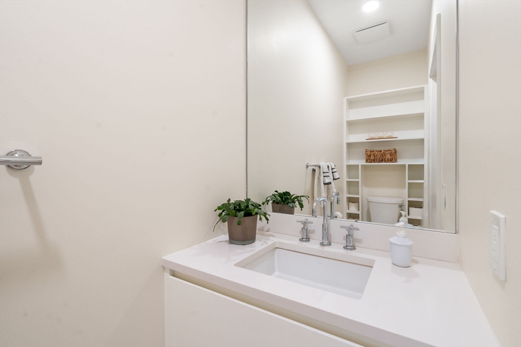 191 Washington Street # 518