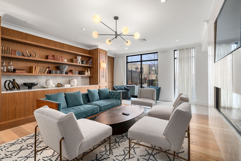 191 Washington Street # 518