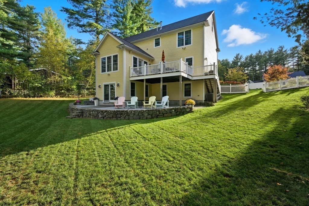 8 Fosters Pond Rd