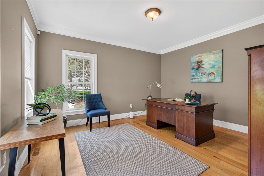 8 Fosters Pond Rd