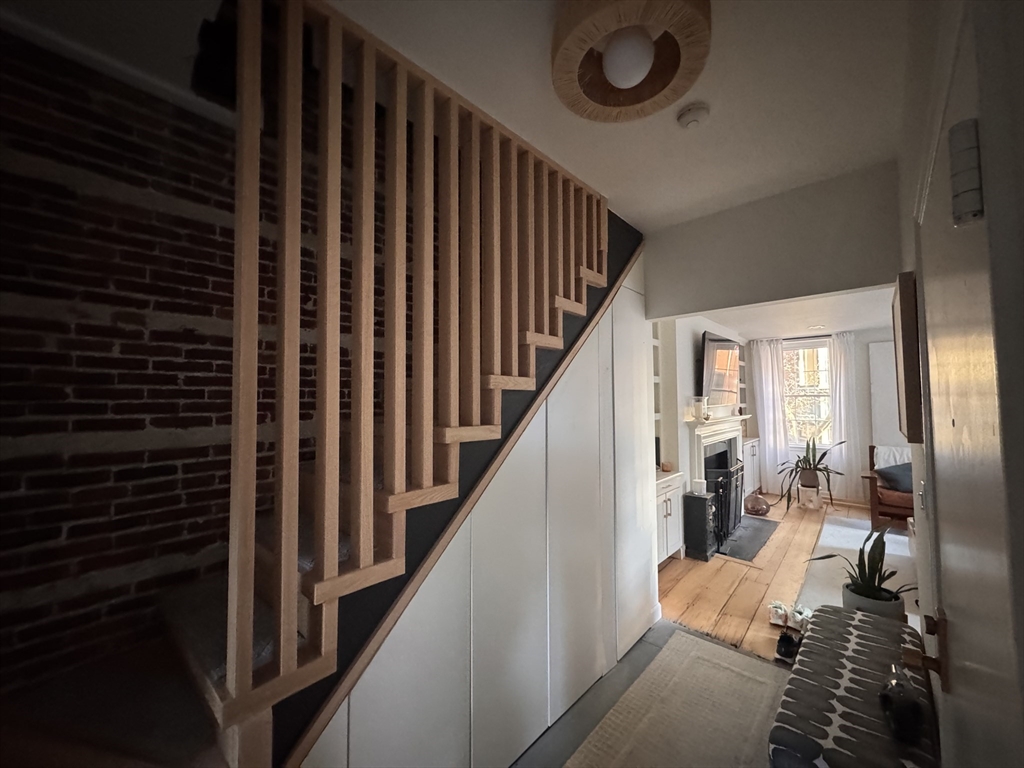 65 Pinckney Street # 3