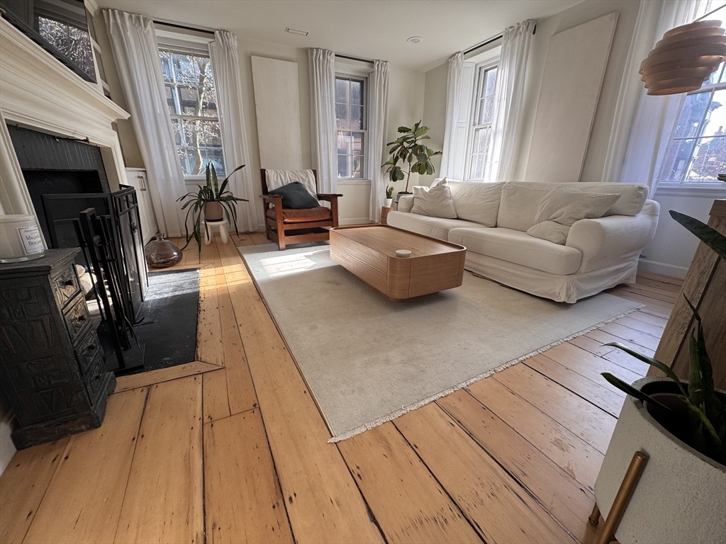 65 Pinckney Street # 3