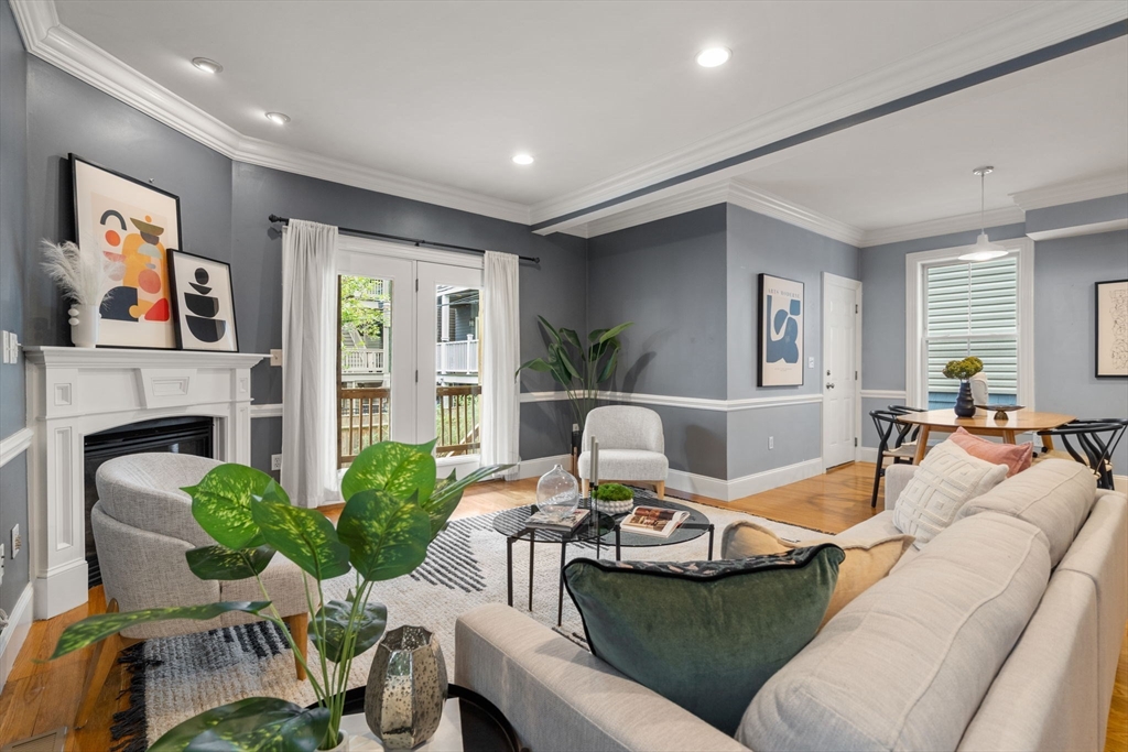 215 L Street # 1