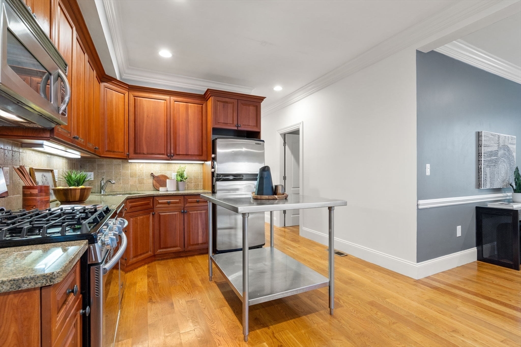 215 L Street # 1