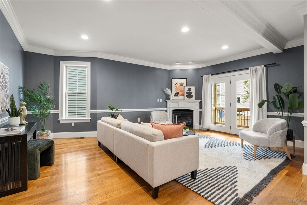 215 L Street # 1
