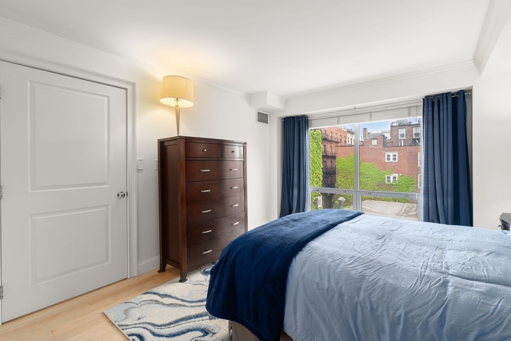 44 Prince Street # 402