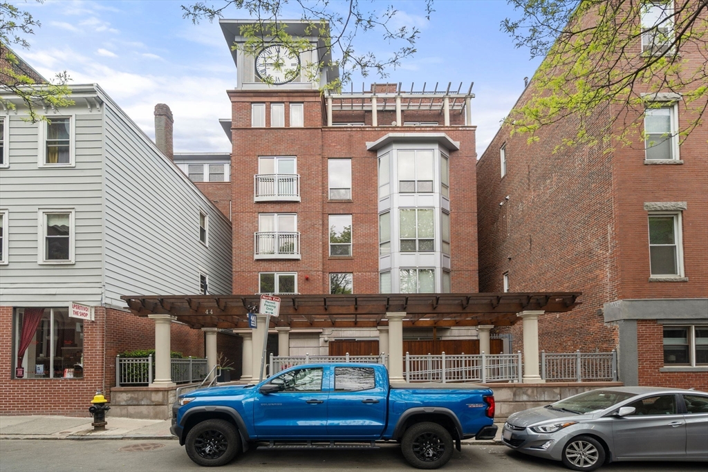 44 Prince Street # 402