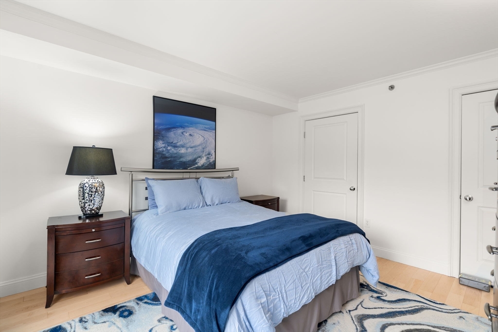 44 Prince Street # 402