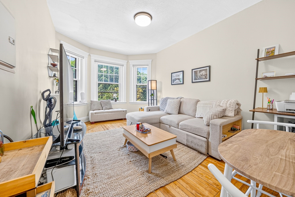 324 Chestnut Hill Ave. # 9