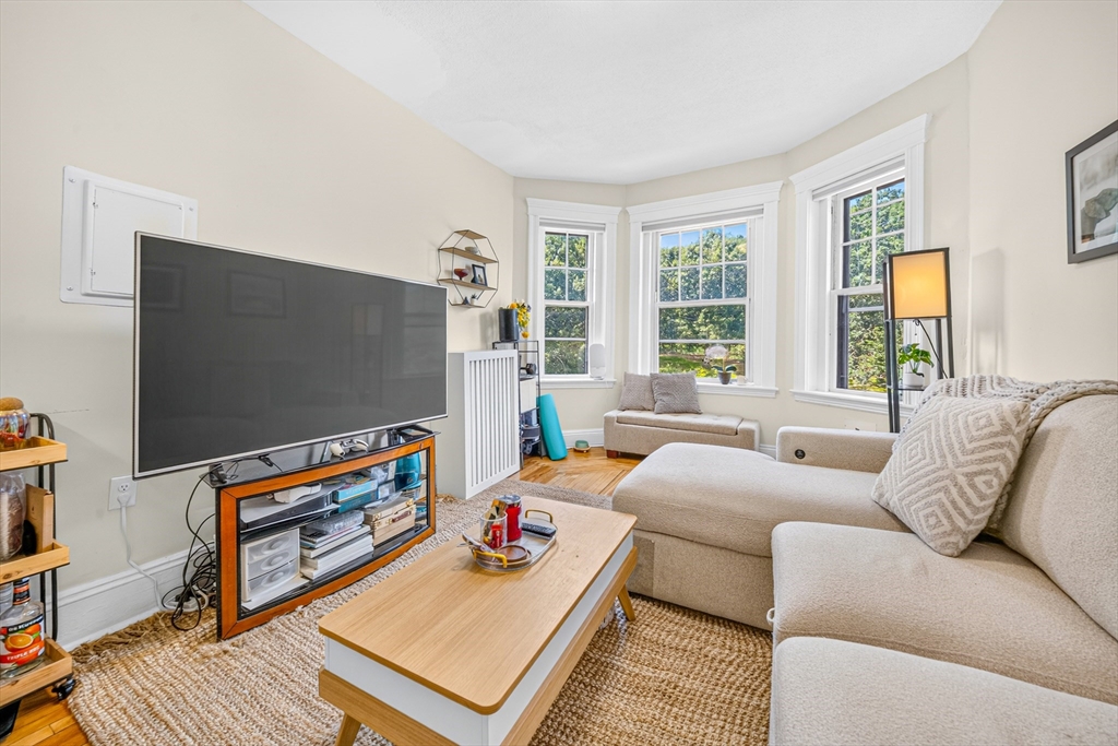 324 Chestnut Hill Ave. # 9