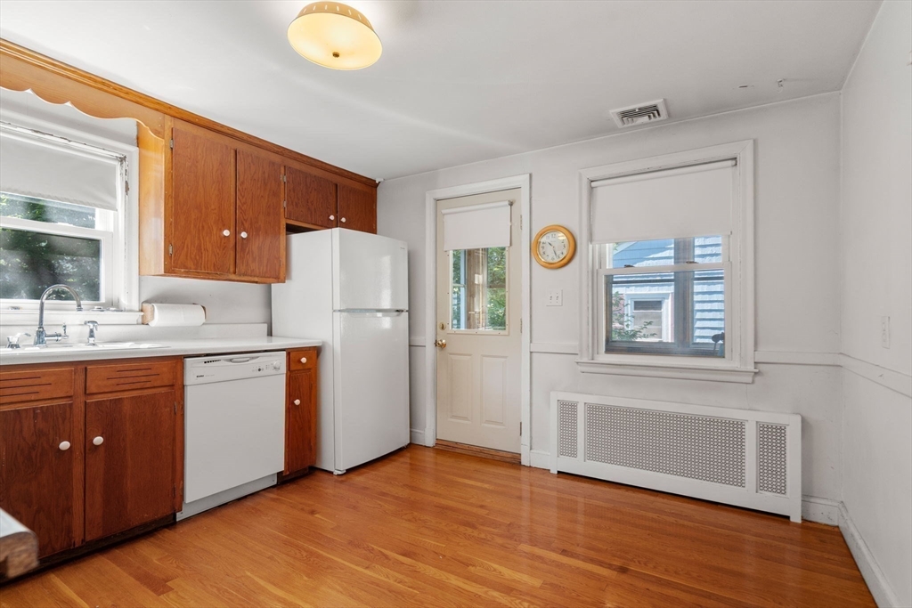 10 Emelia Terrace