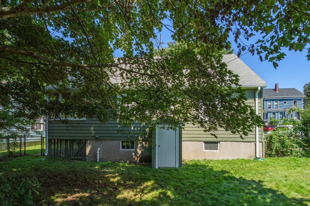 10 Emelia Terrace
