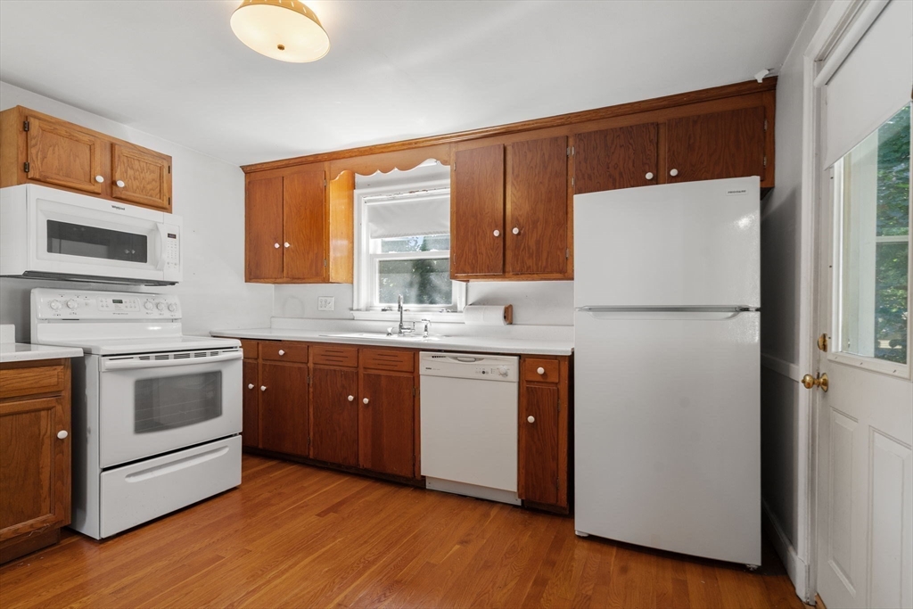 10 Emelia Terrace