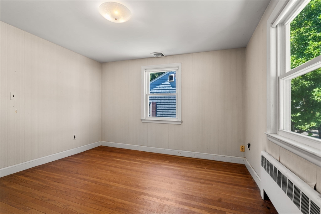 10 Emelia Terrace
