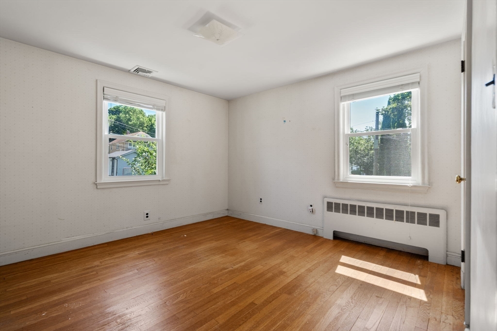 10 Emelia Terrace