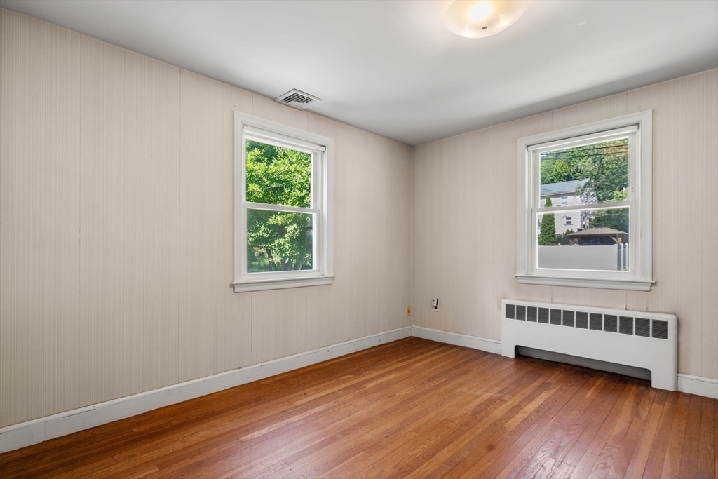 10 Emelia Terrace