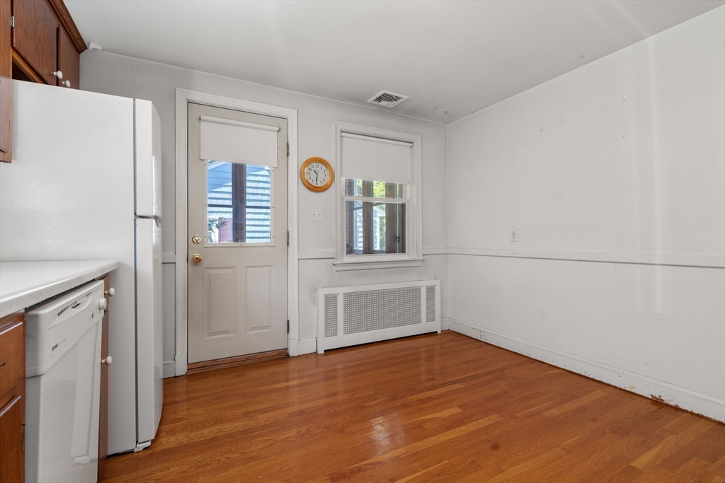 10 Emelia Terrace
