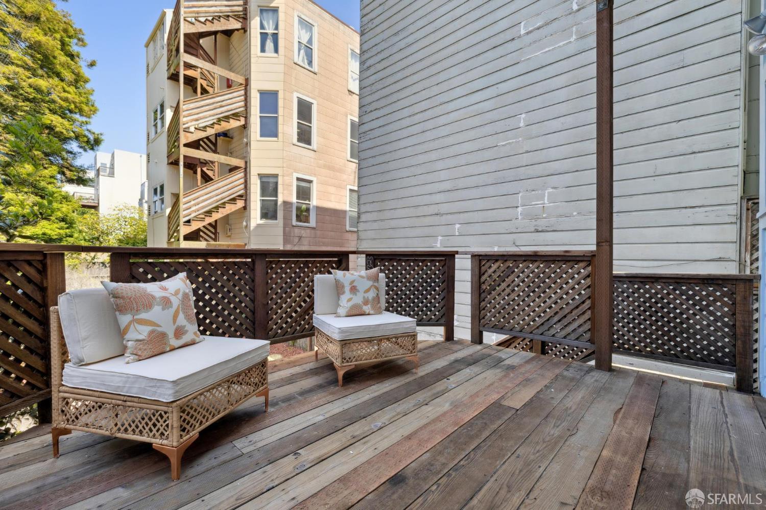 844-846 Stanyan Street