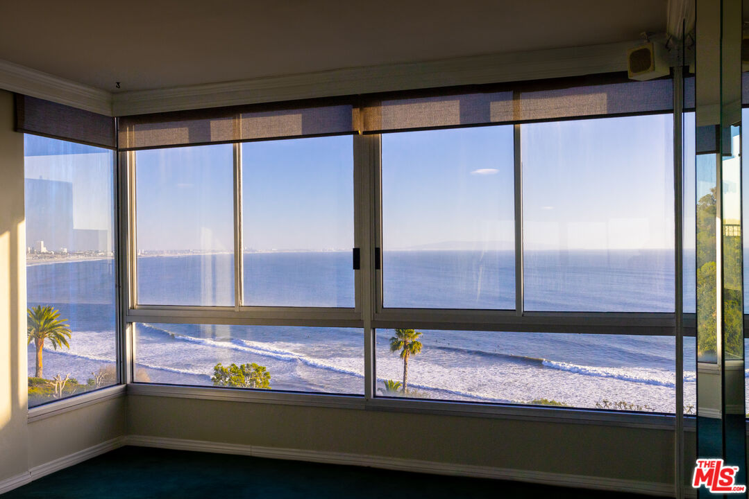 17352 W Sunset Blvd Unit: DPH4